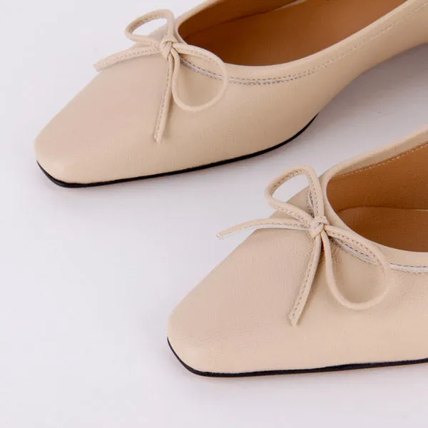 *BLINK - ivory, 1.5cm size UK 2