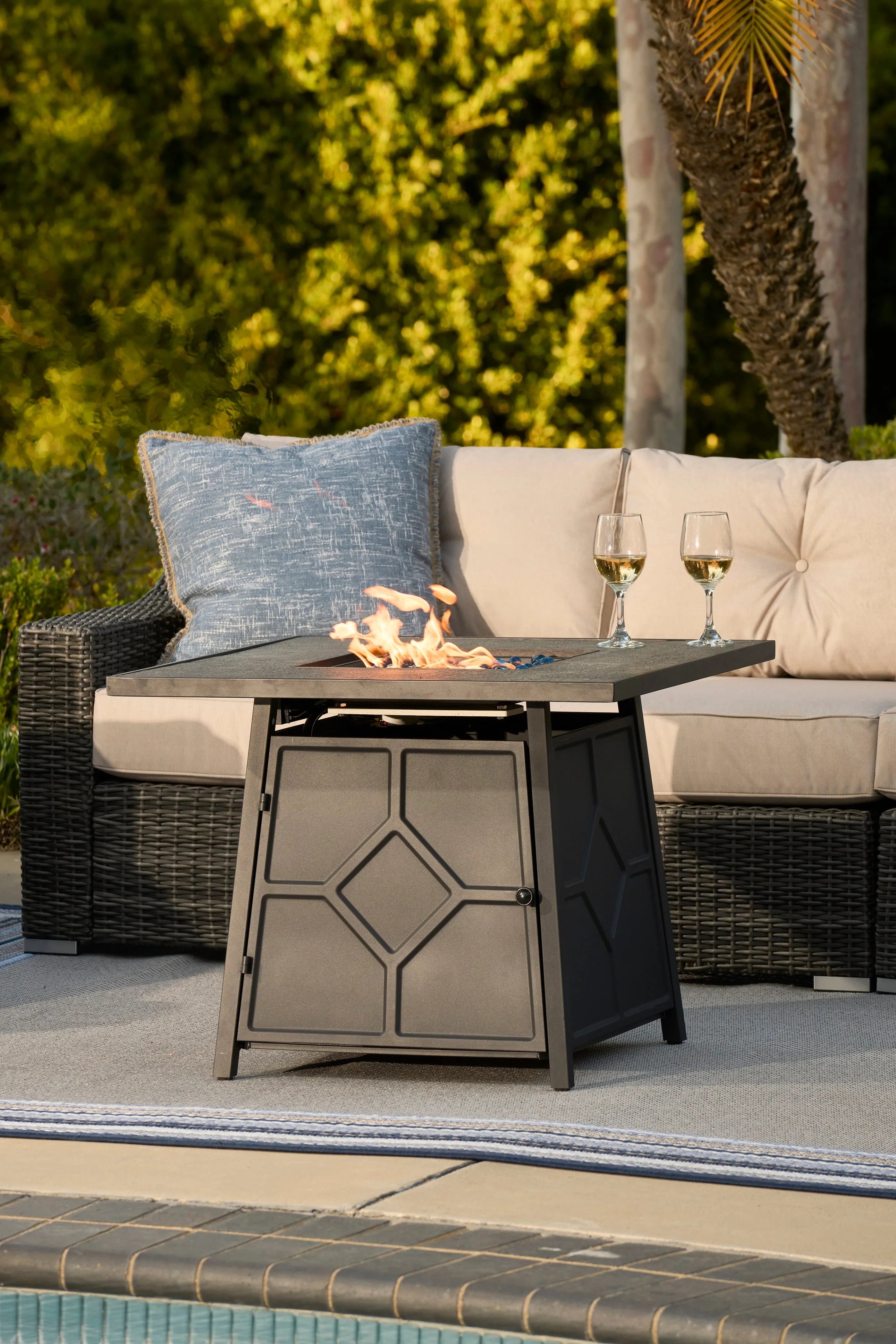 HEATMAXX 32" 40,000 BTU Outdoor Gas Fire Pit