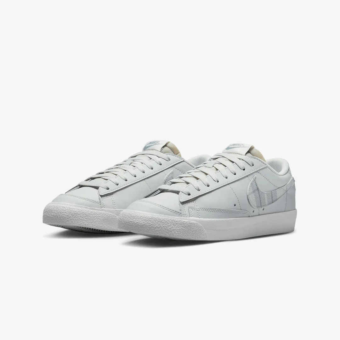 Nike | BLAZER LOW '77 PREMIUM { LIGHT SILVER/MICA GREEN