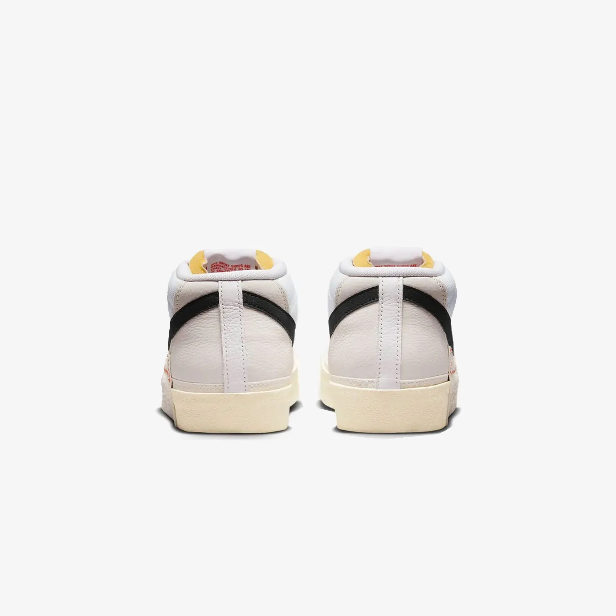NIKE | BLAZER LOW PRO CLUB { WHITE/BLACK-BEACH-SUMMIT WHITE