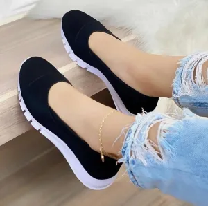 Women Minimalist Slip-On Shoe